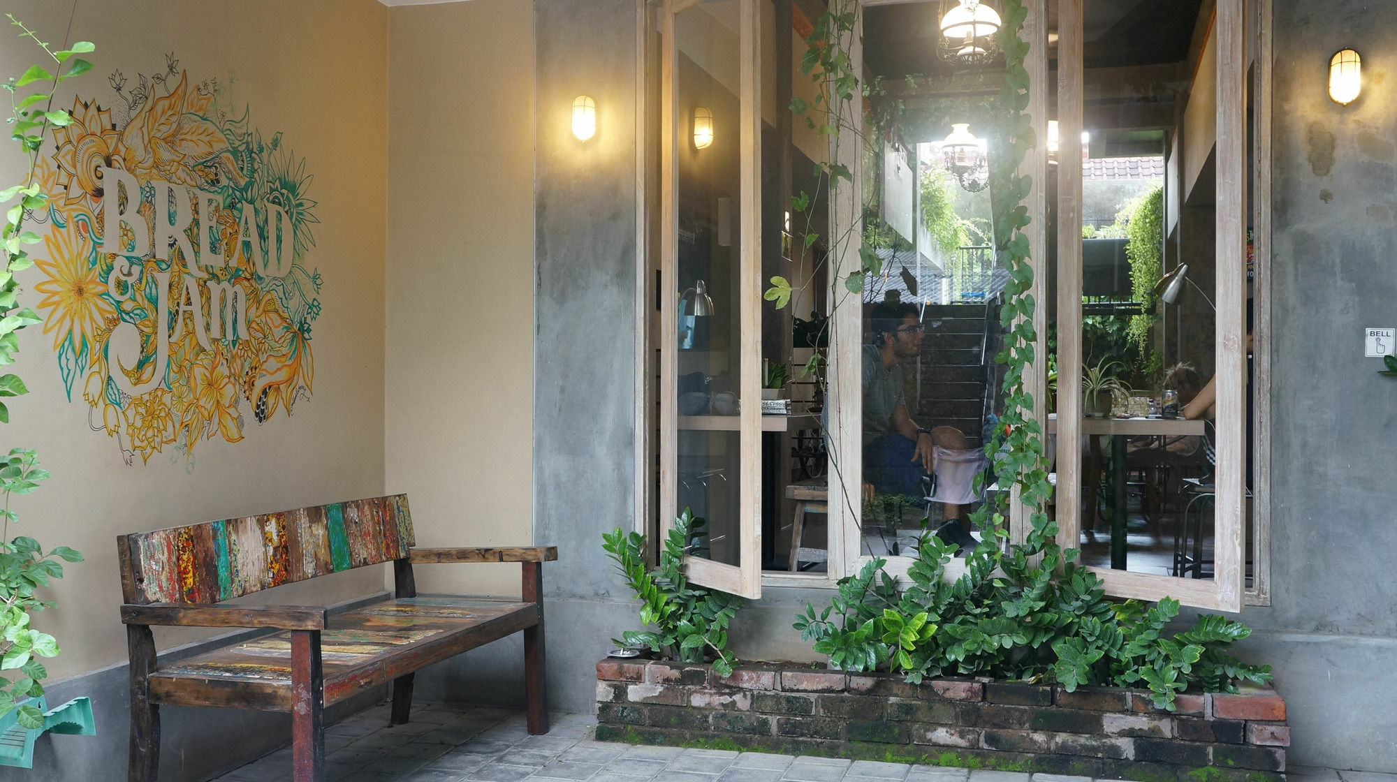Bread And Jam Hostel Кута Экстерьер фото