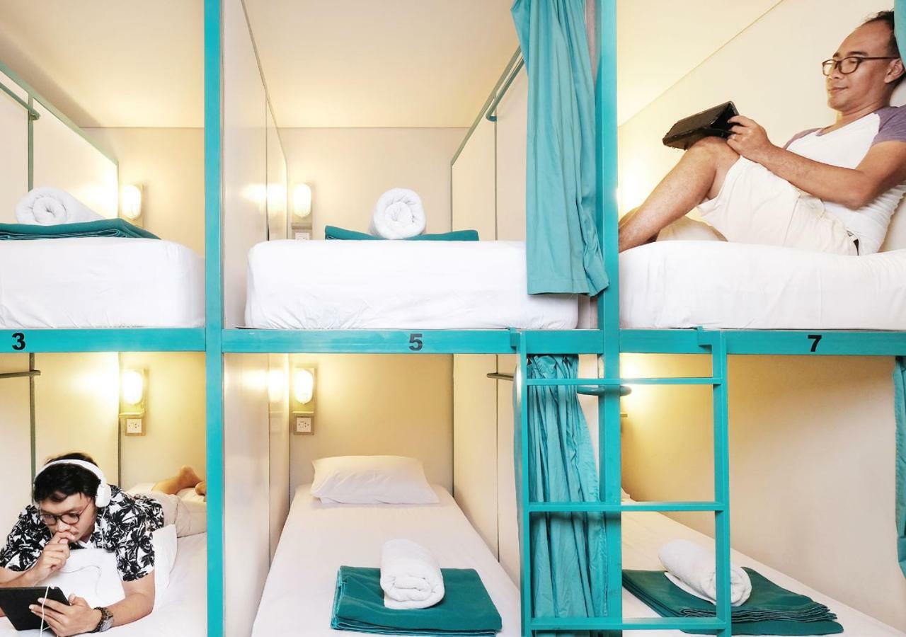 Bread And Jam Hostel Кута Экстерьер фото